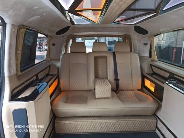 rent-acar-withdriver2.jpg
