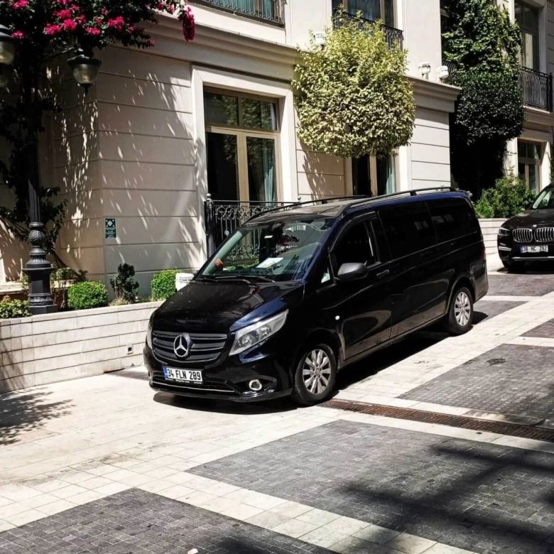 vito-car.jpg